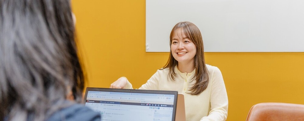 【未経験OK｜社労士目指している方必見！】営業・CSの「対話力」が最強の武器に！MFグループの最新AI・DXを活用し、給与計算から将来は経営者のパートナー（労務コンサルタント）へ！ | 株式会社キャシュモ
