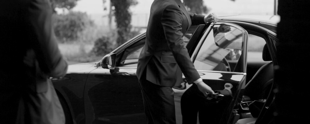 【業務委託】会社役員の専属ドライバー／あなたのスキルを活かして収入アップ！最大月額報酬70万円！ | 株式会社トランスアクト