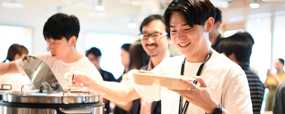 有名店社食でシード1億調達。PMF後のオペレーション構築を担う「みんなの社食」配送・品質のインフラ設計マネージャー | 株式会社みんなの社食