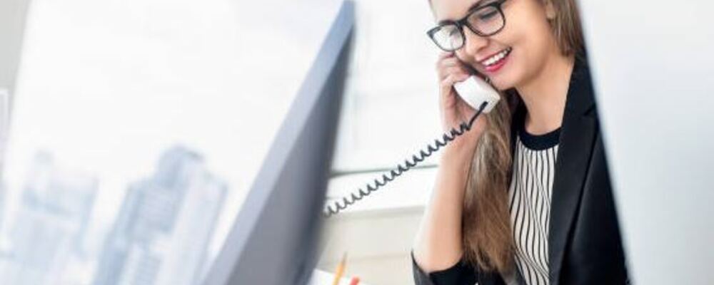 事故対応 × 法人営業（外資系企業向け保険サポート） | コーンズグループ