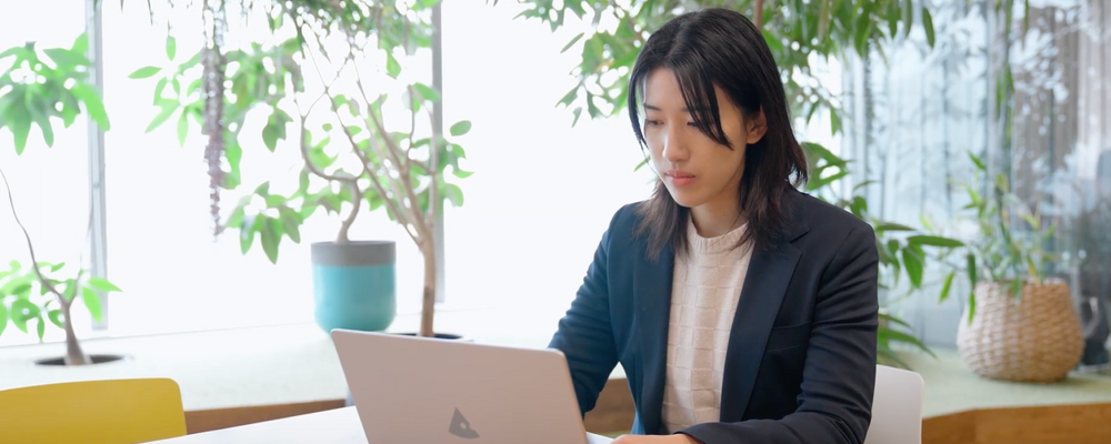 人事/採用担当（中途採用）＊若手・未経験も歓迎＊転勤なし | 株式会社Looop