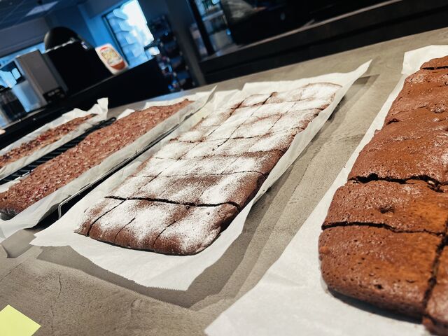 バレンタインデーのチョコを活用してチョコブラウニーを焼きました