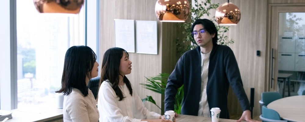 【エンジニア経験を活かしてコンサルへ×残業月20h以内×週3〜4リモートOK】開発経験を武器にITコンサルタントへキャリアチェンジ | 株式会社デリバリーコンサルティング