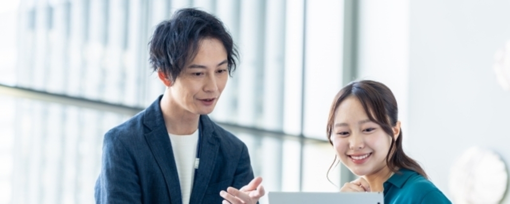 【残業月10h以内／年収700万円台も目指せる／リーダー候補】改善提案で“現場”を変える。49年黒字の安定企業で、サービスデスクの次のキャリアを。 | コムテック株式会社
