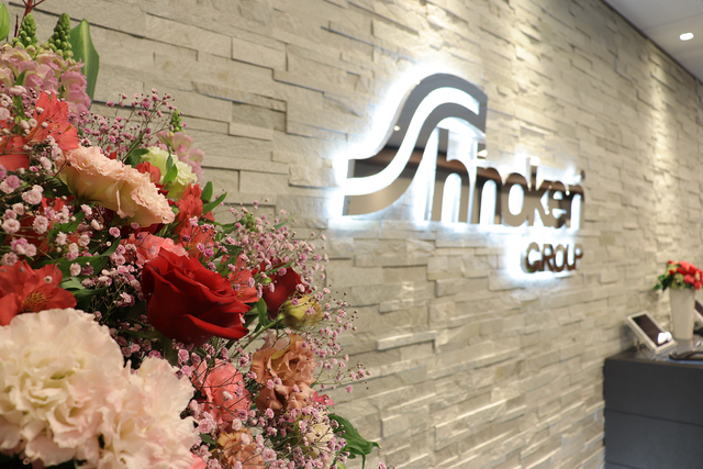 東京本社の写真です。駅直結のきれいなオフィスで、働きやすい環境が整っています♪