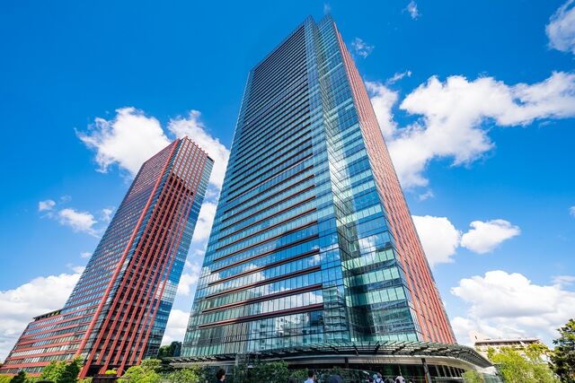 最新のビル設備を兼ね備えた本社です