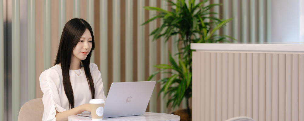 【人事】新卒採用担当【京都本社】2031年の関西圏お客様満足度No.1を見据えた 成長企業の未来をつくる 【新卒採用担当者】★30代社長のもと20～30代活躍中／風通しの良い環境★残業ほぼなし | 株式会社グランレブリー