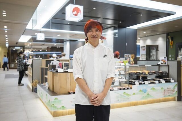 お客さまニーズを反映したおむすびやお弁当の数々。 （株）和僑商店「銀座十石 丸ビル店」好評営業中！