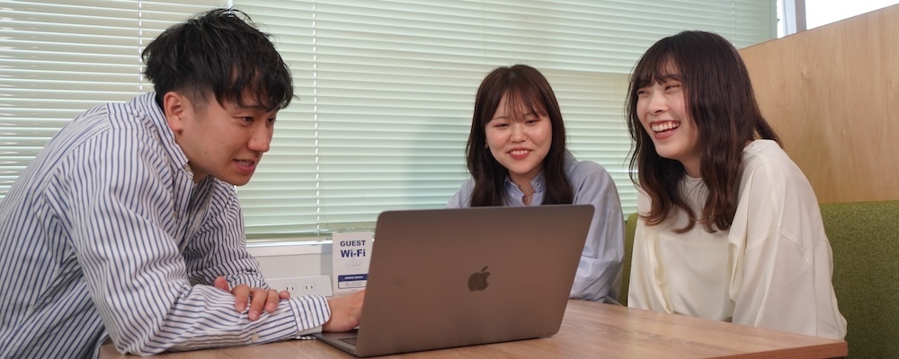 【インハウスマーケター】自社サービスの広告運用・ブランディング・施策の企画実行／広告運用から「事業を動かす」マーケターへ／トップシェアの自社サブスクで戦略立案を主導／年間休日125日・土日祝休み | Cmind Group