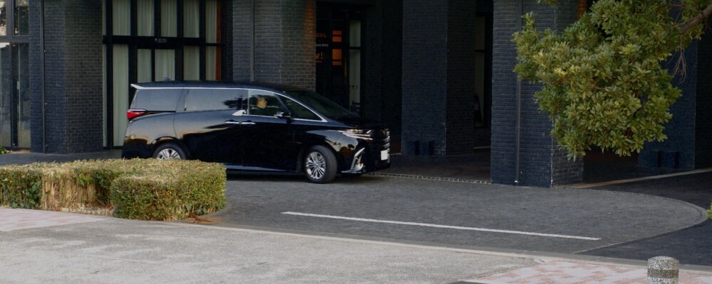 【業務委託】会社役員の専属ドライバー／あなたのスキルを活かして収入アップ！最大月額報酬70万円！ | 株式会社トランスアクト