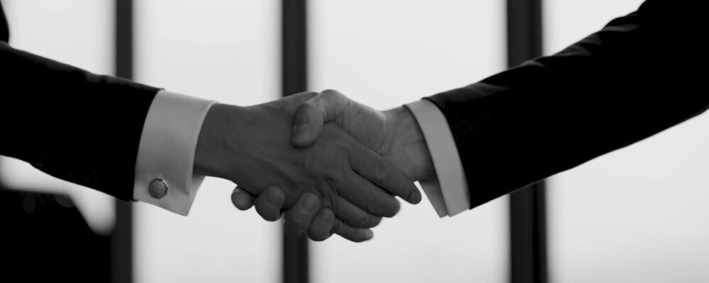 【正社員】役員運転手派遣の法人営業コーディネーター／スキルを磨いて最大月給60万円！ | 株式会社トランスアクト