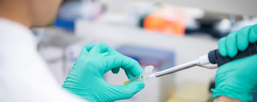 【東京】プロセス化学研究職｜医薬品候補化合物の製造ルートの探索及び製造法の確立 | 興和株式会社