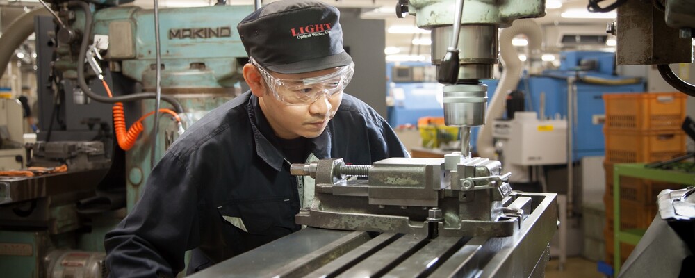 機械加工｜世界トップの製品製造を支えるポジションを募集します | 株式会社ライト光機製作所