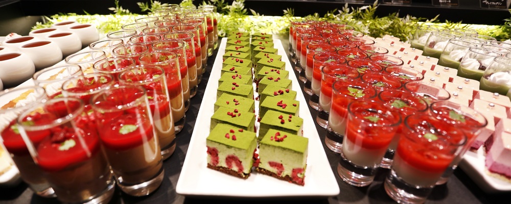 パティシエトレーナー | 株式会社神戸物産