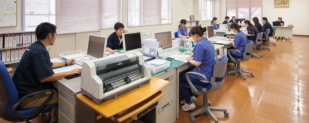 生産管理担当者｜転勤無し！腰を据えて業務に取り組める環境の職場で働きませんか？ | 株式会社ライト光機製作所