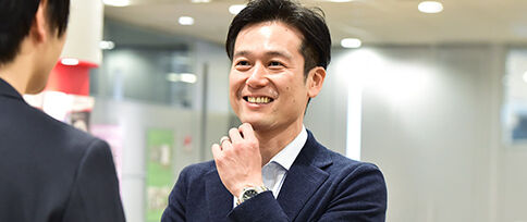 公共ビジネス本部　本部長　飯田