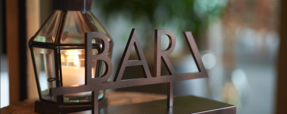 バーテンダー【ふふ 城ヶ島 海風のしらべ】 | カトープレジャーグループ