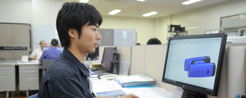 光学設計担当者｜世界初の製品を自分の手で作り上げる | 株式会社ライト光機製作所