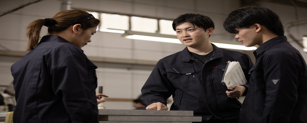 【正社員】家具メーカーの製造スタッフ／【未経験OK/倉庫内/製造スタッフ】日勤のみ／土日祝休み | 株式会社パモウナ