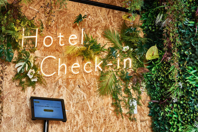 ※レンタカー付きホテル「B/C」のチェックインカウンター！