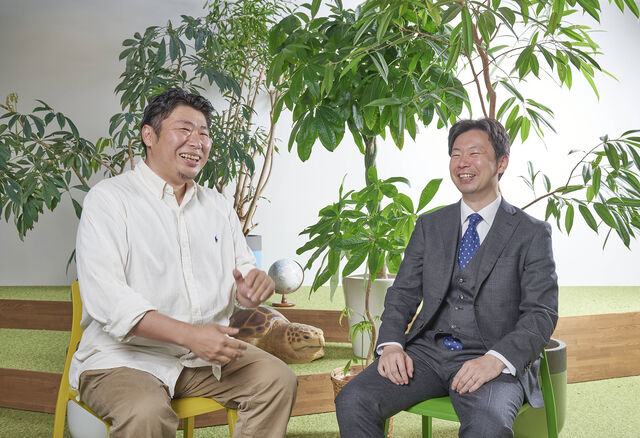 (左)代表取締役会長 CEO 中村／(右)代表取締役社長 COO 森田
