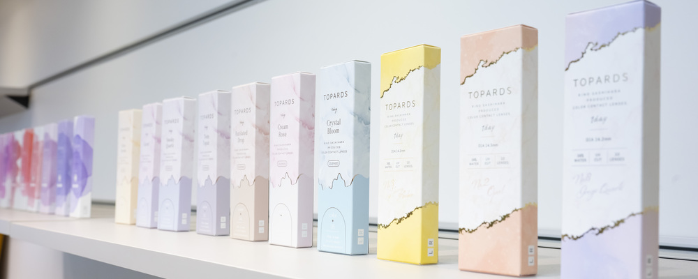 MOLAK・TOPARDS等を手掛けるカラコンメーカーのマーケティング/商品企画 | PIA株式会社