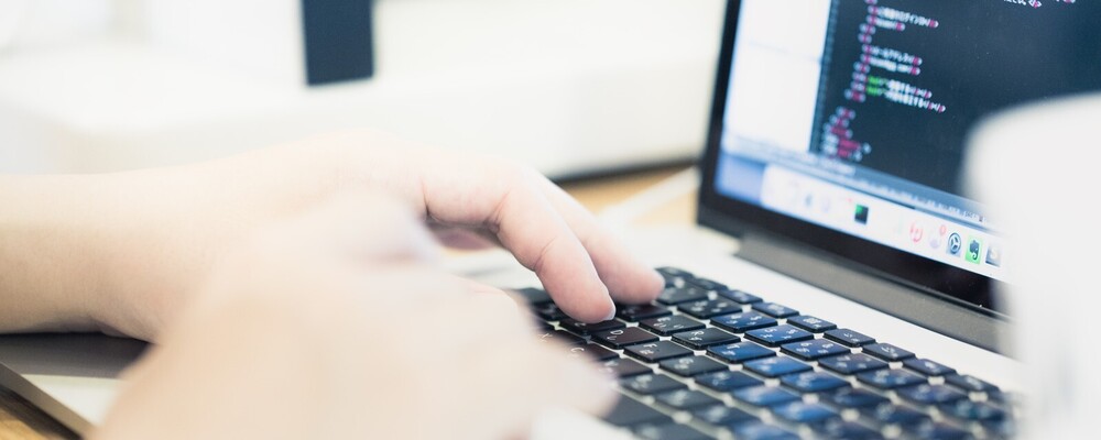 社内SE/コーポレートIT担当｜社内のIT環境の運用・改善を担う | ホワイトヘルスケア株式会社