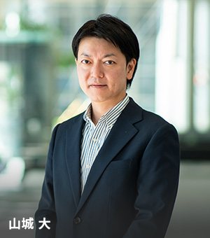 部署：ソリューション営業企画部 ソリューション営業推進G（当時）/入社：2022年5月