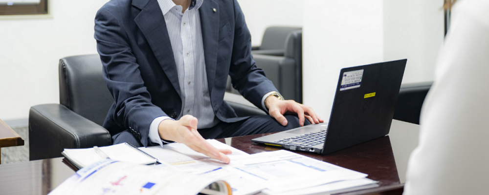 【生命保険営業】飛び込み営業無し！未経験者でも活躍できる教育制度有り | 遠州鉄道株式会社