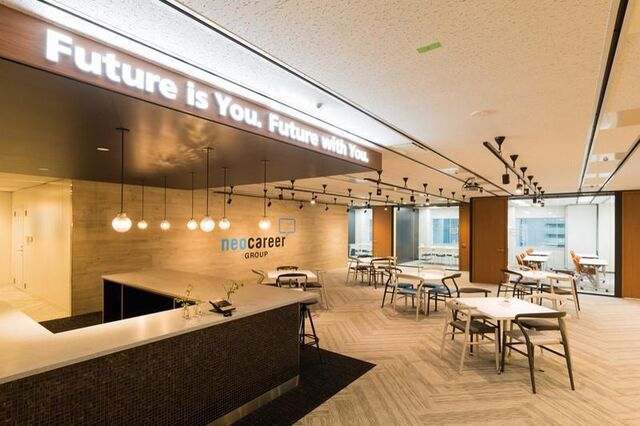 当社のオフィスです！社内見学やカジュアル面談もお気軽にお申し付けください♪