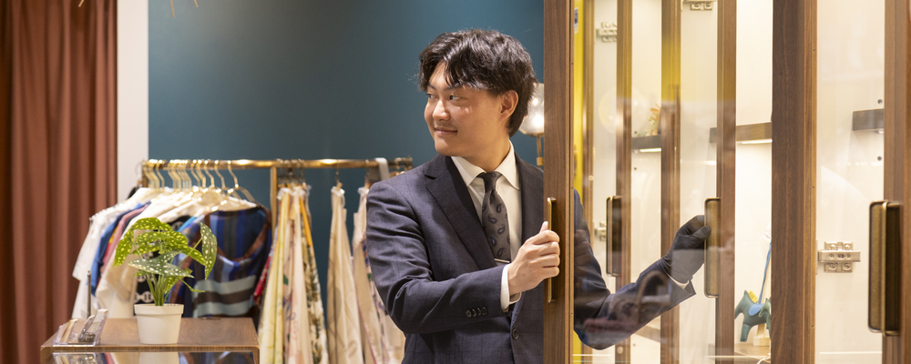 【27新卒採用】一点物のラグジュアリーブランド品の魅力を次へつなぐ＿店頭での販売・買取の反響営業 | 株式会社K-ブランドオフ