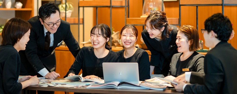 【名駅徒歩5分・緑豊かなガーデン付の式場】フルオーダーメイドの結婚式を叶えるウエディングプランナー | 株式会社スタイルズ