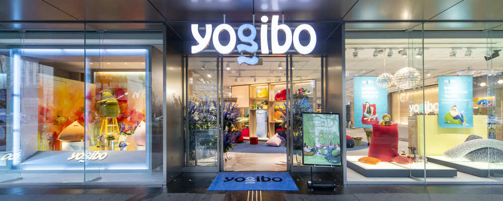 Yogibo Store_御堂筋本町店 | 株式会社Yogibo
