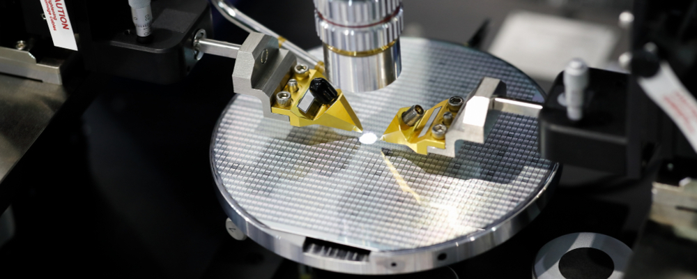 光半導体後工程でのテストエンジニアをマネージメント | 日本ルメンタム株式会社