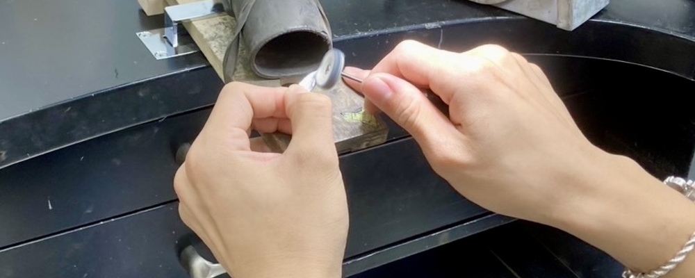 【新卒採用：27卒】ジュエリー製作スタッフ | 有限会社カイカイキキ