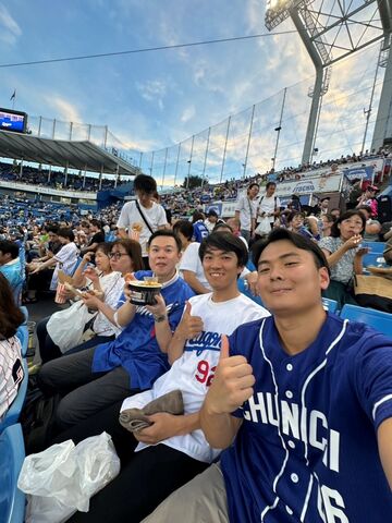 終業後に野球好きで定期的に同僚と現地観戦に行っています