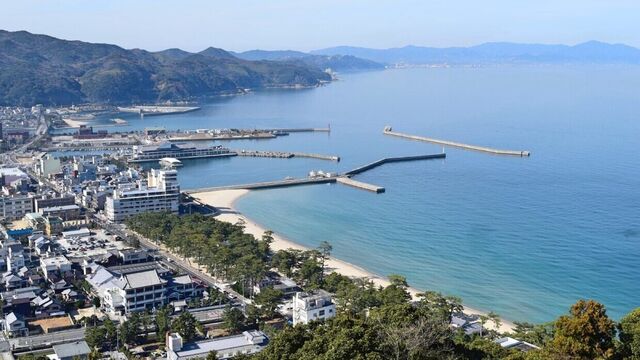 Ilha de Awaji, famosa por sua bela natureza, clima ameno e cebolas.