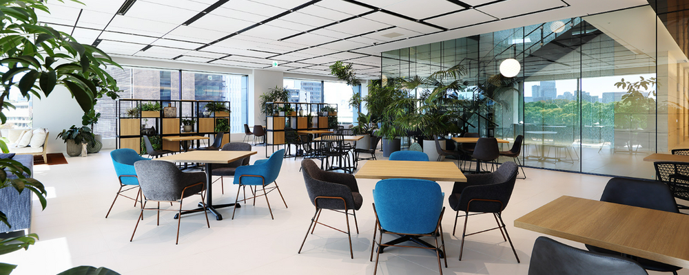 コクヨグループ｜丸紅ビル内のコミュニケーションラウンジ受付・庶務業務 | 月給25万円以上 | 残業ほぼなし | 長期休暇あり | 完全週休2日制(土日祝) | 正社員登用制度あり | コクヨ＆パートナーズ株式会社