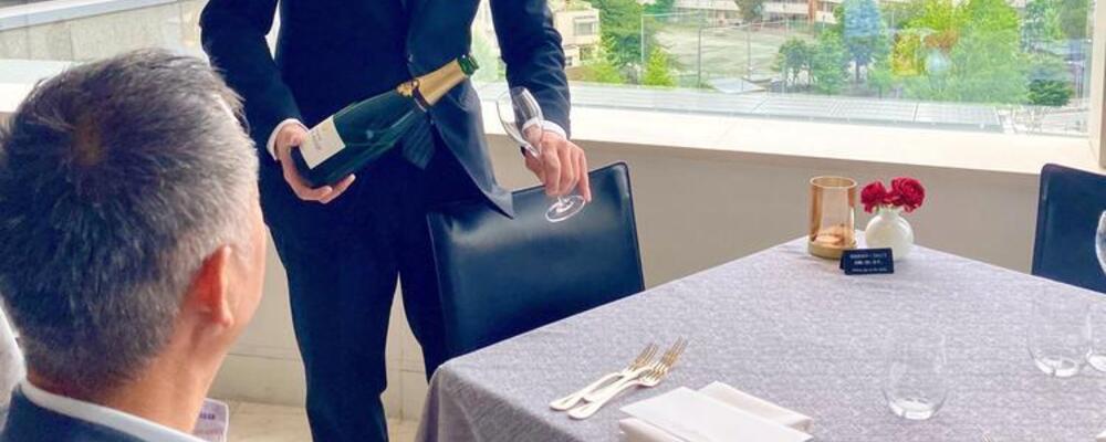 サービスパーソンとしてより高みを目指す方は大歓迎！公休8日＆昇給・賞与も充実◎ | 円谷フィールズホールディングス株式会社