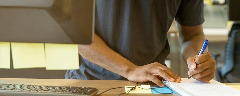 コーポレート本部 - コーポレートIT／DX推進（CRM／HubSpot導入） | アスエネ株式会社