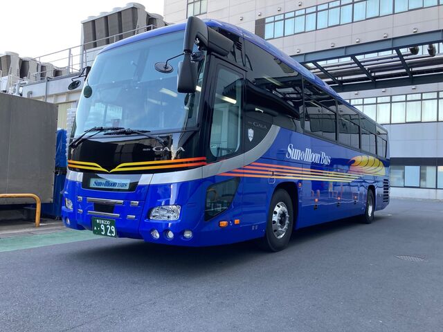 無料で利用できる駅から職場までの社バスです。