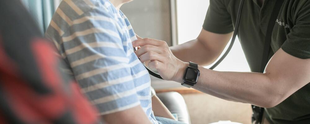 「在宅医療×チーム医療」 じっくり患者に向き合える環境です｜訪問診療医募集！ | 医療法人あい