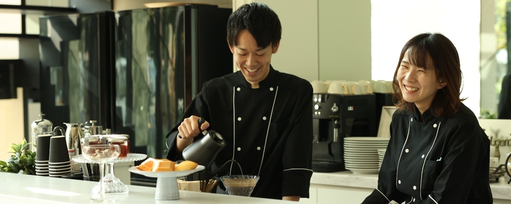 託児所付き施設内のベーカリーカフェのパティシエ 正社員 生菓子 ケーキ製造 スタッフ管理