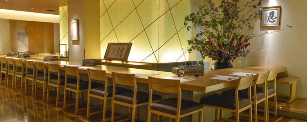 お客様と会話するのが好きな方！ホールレセプションスタッフ、大募集！ | 円谷フィールズホールディングス株式会社