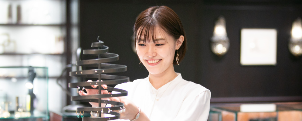 【正社員採用】agete首都圏エリア　ジュエリーアドバイザー | 株式会社エーアンドエス