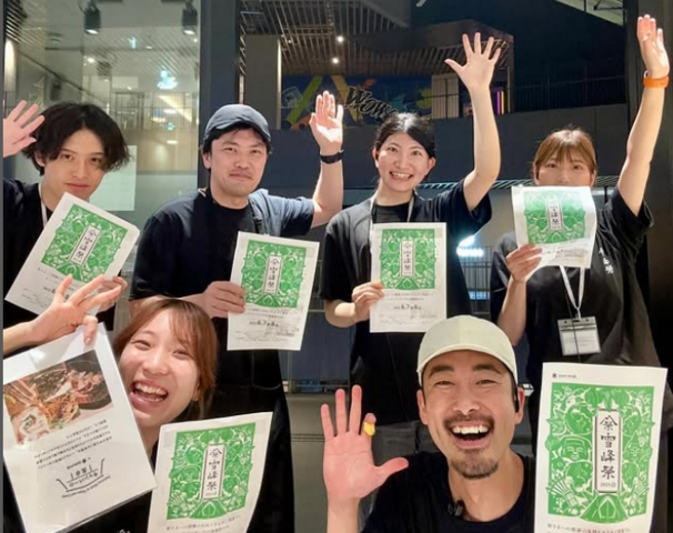 社員3名とアルバイト7名で運営しております！