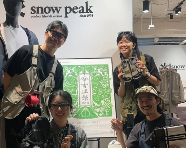 社員4名、アルバイト4名で運営しております＊
