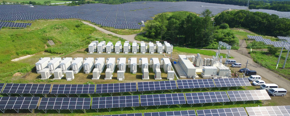 オフサイト太陽光発電所の設計・電力申請担当 | 株式会社Looop